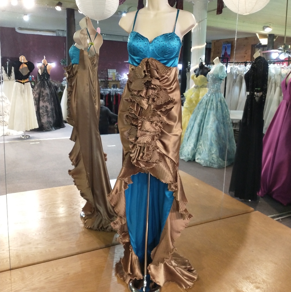 Sherry Haute Couture evening gown NWOT